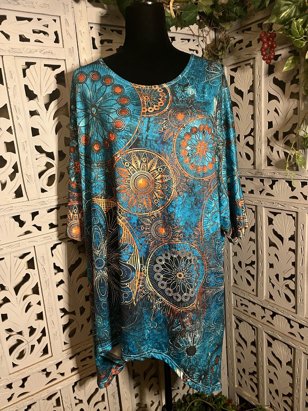 CLASSIC ASYMMETRICAL BLUE & MULTICOLOR MANDALA PATTERN PLUS SIZE TOP
